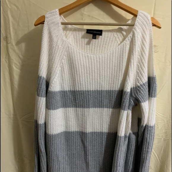 Sweater - Picture 2 of 4